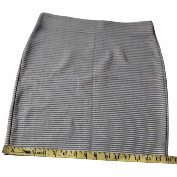 Ann Taylor Loft Black & White Striped Midi Pencil Skirts Size S! - Picture 13 of 15
